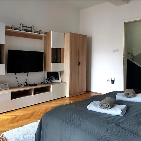 Center Iva * Novi Sad