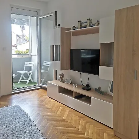 Center Iva * Novi Sad